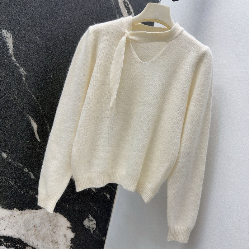 chr1st1an D10r sweaters